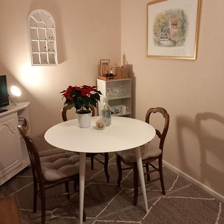 Au Petit Nid Froissart Bed & Breakfast Chimay Bagian luar foto