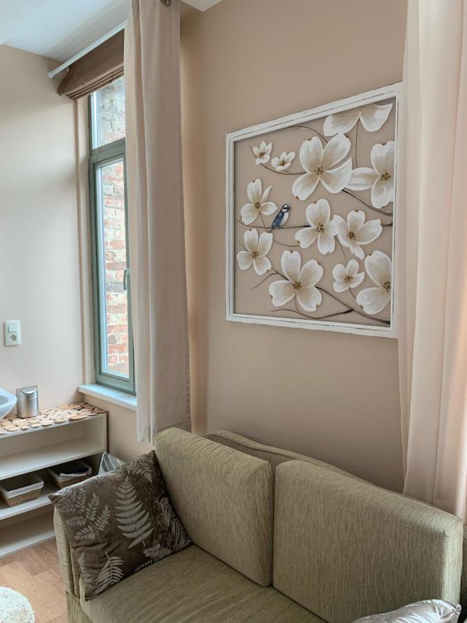 Au Petit Nid Froissart Bed & Breakfast Chimay Bagian luar foto